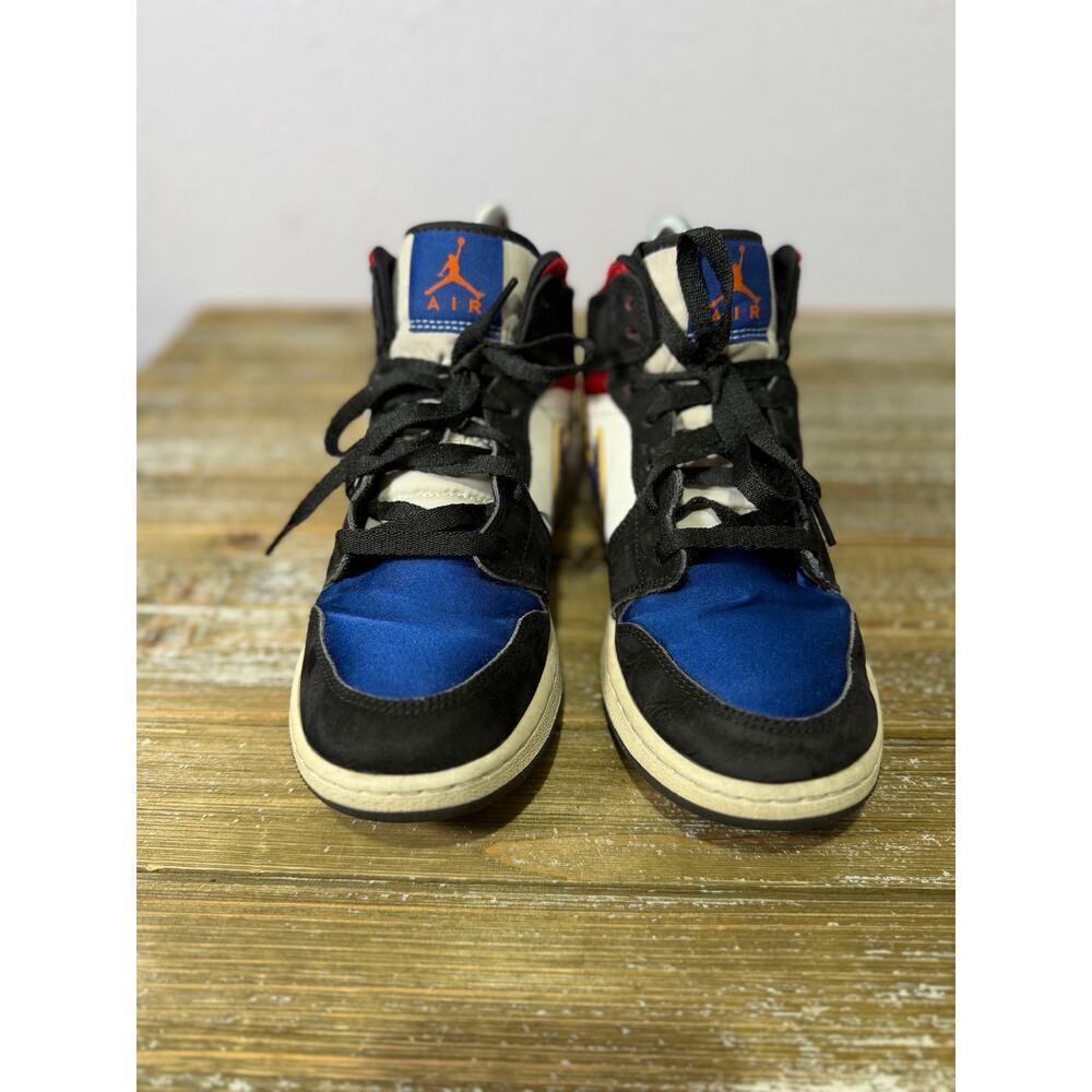 Nike Air Jordan 1 Mid SE RIVALS Lakers Top 4 2019 Size 6.5Y Kids BQ6931-0005 - Picture 2 of 9